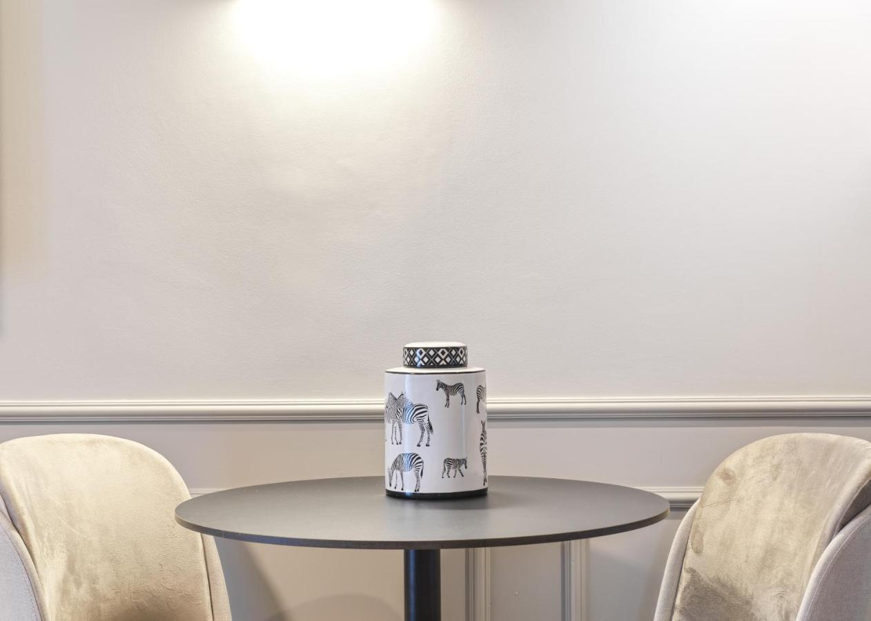 Liv The Adults Only Apartment