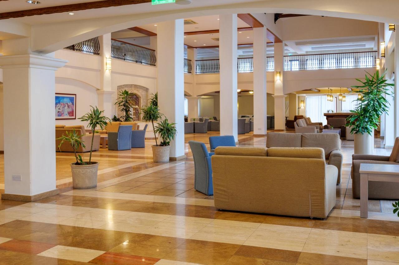 Avanti Village Aparthotel 4*