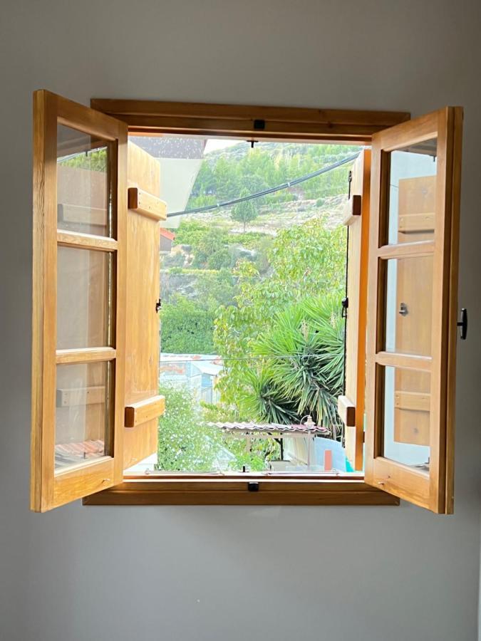 Eftis - Renovated Traditional House * Omodos