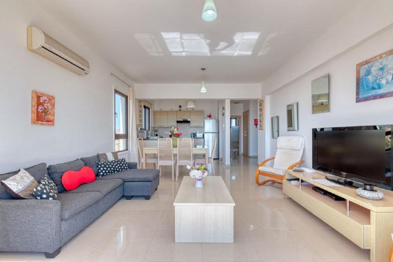 Hilltop Apartment Mazotos
