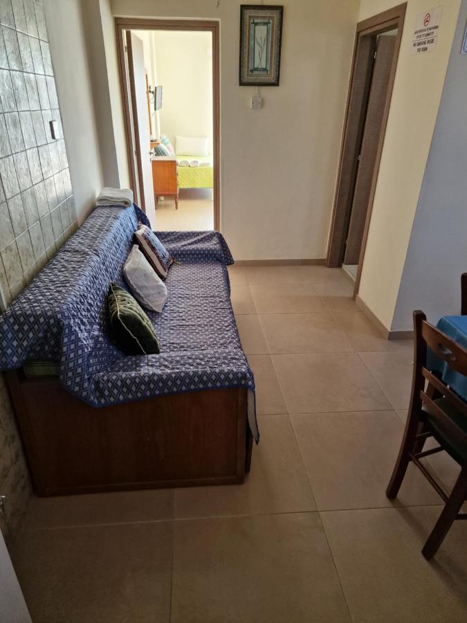 Eleni Apartamento *