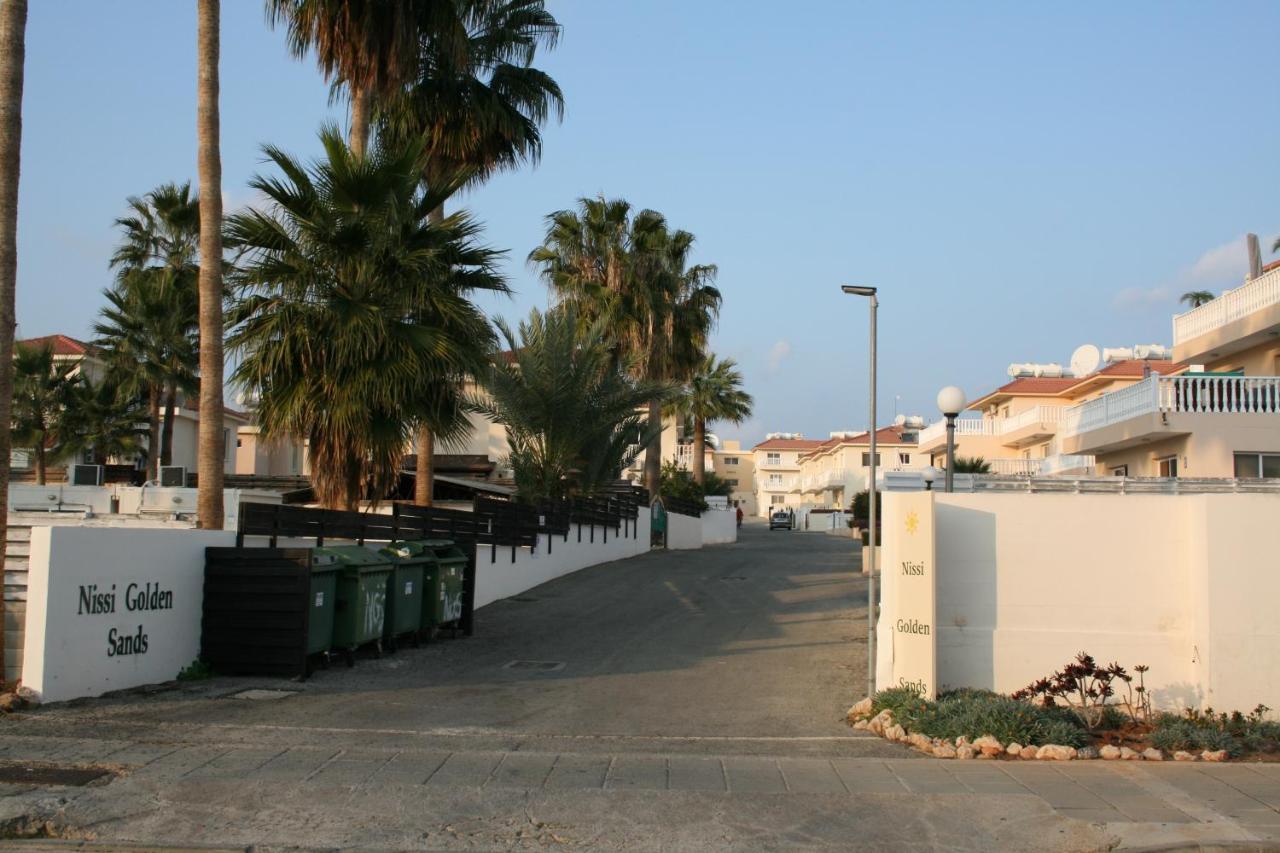 Villa Nissi *