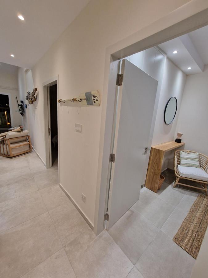 Poseidon's Limnaria Appartement *