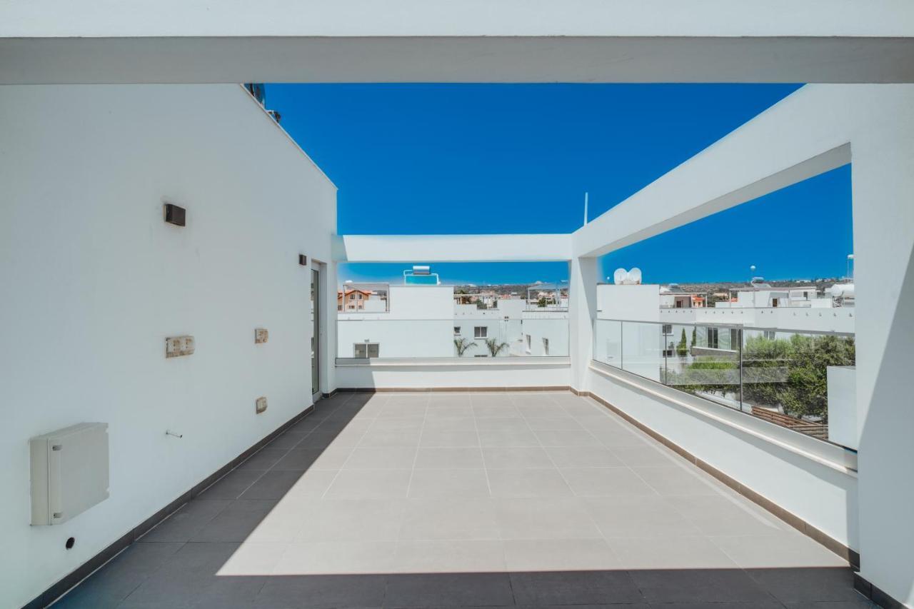 In Style In Modern 3 Bedroom Near Nissi & Square * Agia Napa