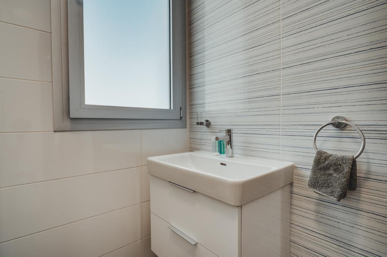 In Style In Modern 3 Bedroom Near Nissi & Square Agia Napa