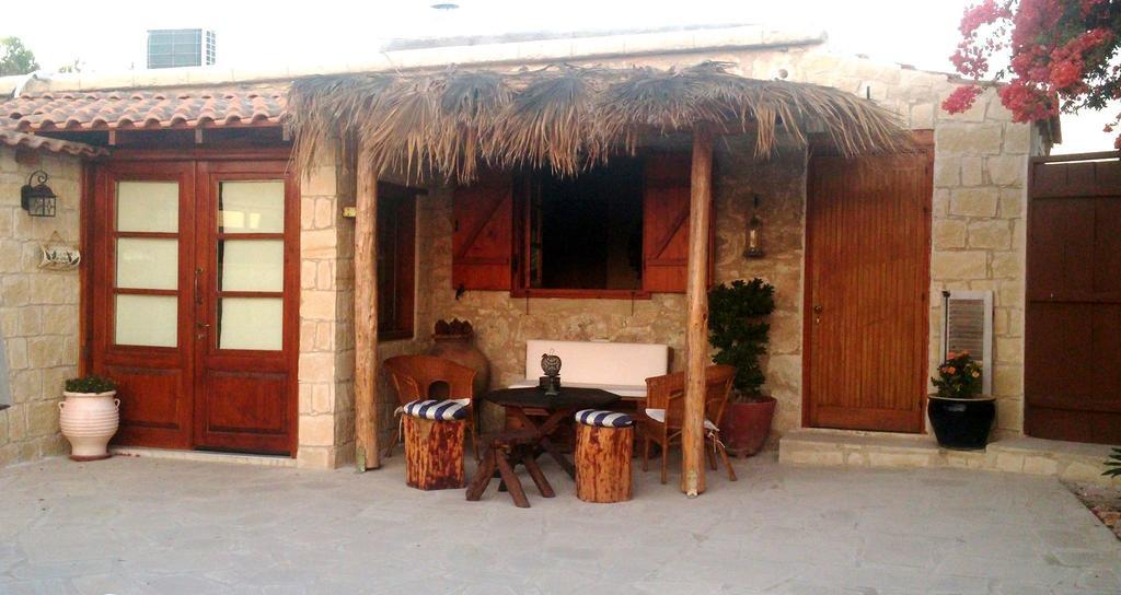 Holiday home Simona Stone House Polis