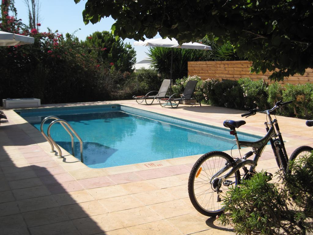 Yvonne Villa Paphos