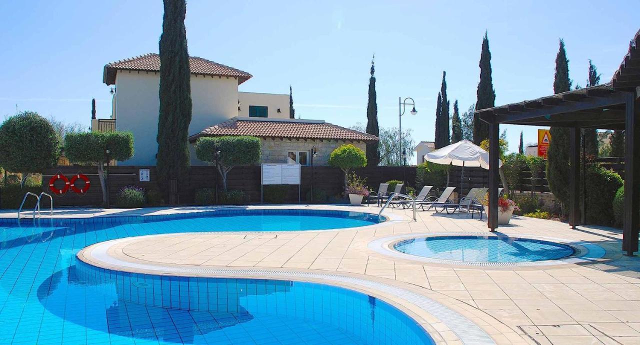 Modern U2 - Zias With Lovely Views In Heart Of Aphrodite Hills