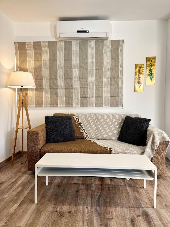Apartment Silver