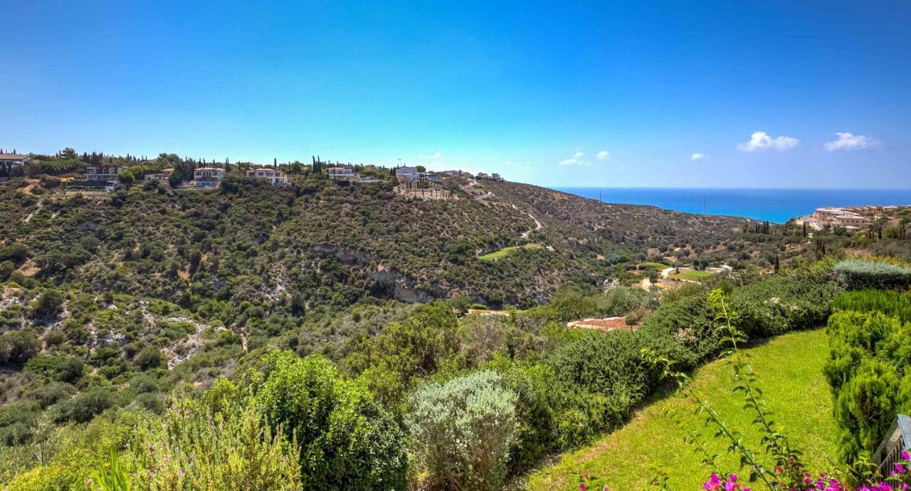 Modern U2 - Zias With Lovely Views In Heart Of Aphrodite Hills Apartment *