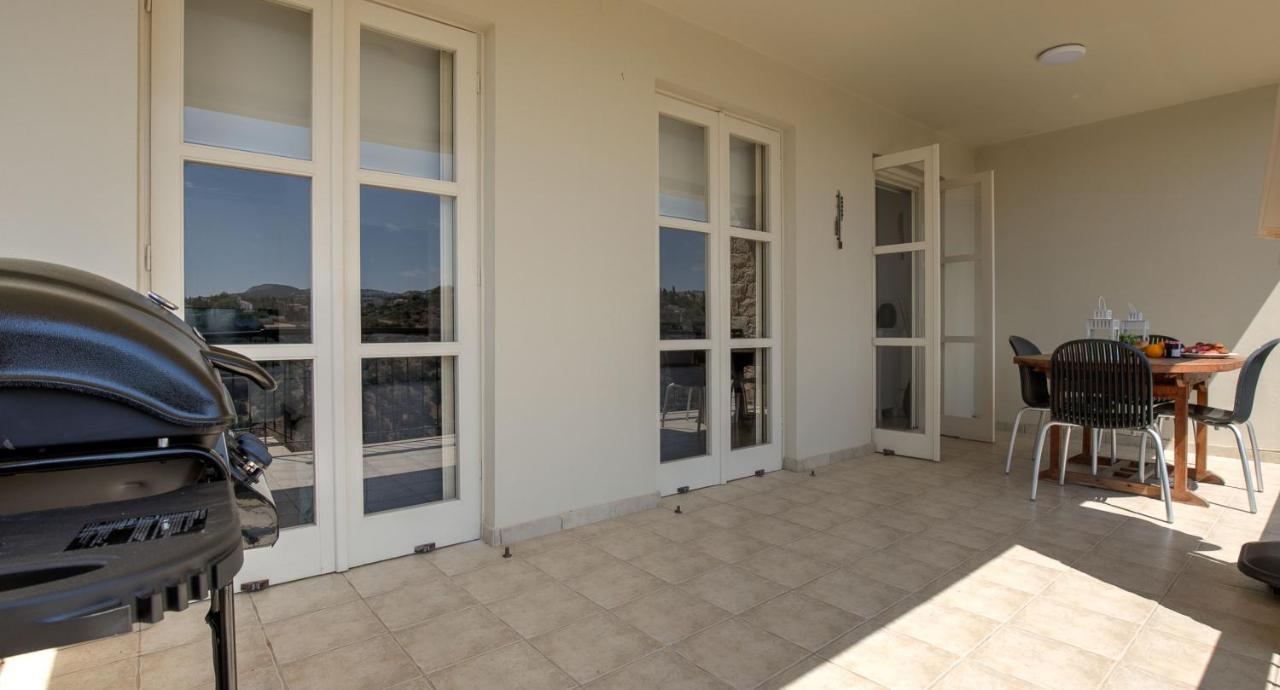 Modern U2 - Zias With Lovely Views In Heart Of Aphrodite Hills *