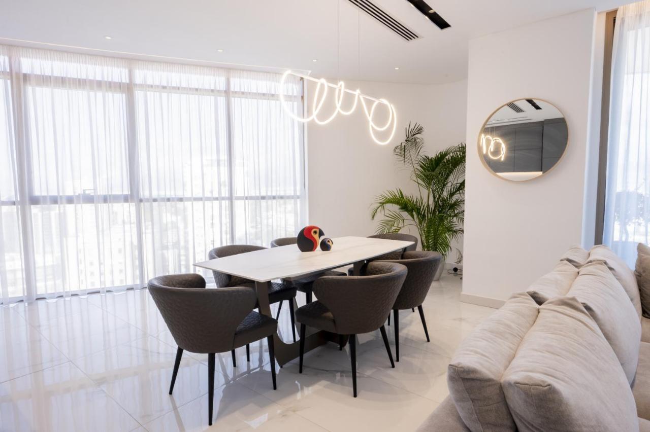 360 - Luxury Panoramic View Apartment