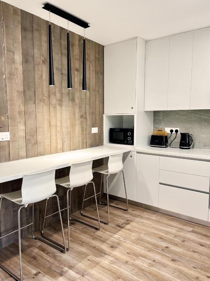 Apartment Silver