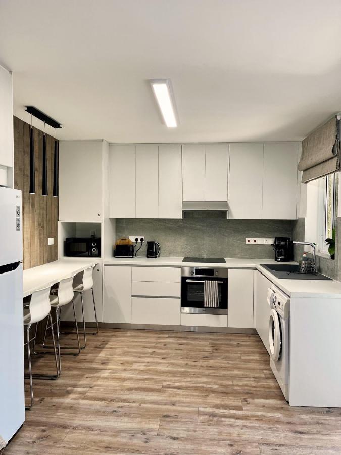 Silver Apartment *