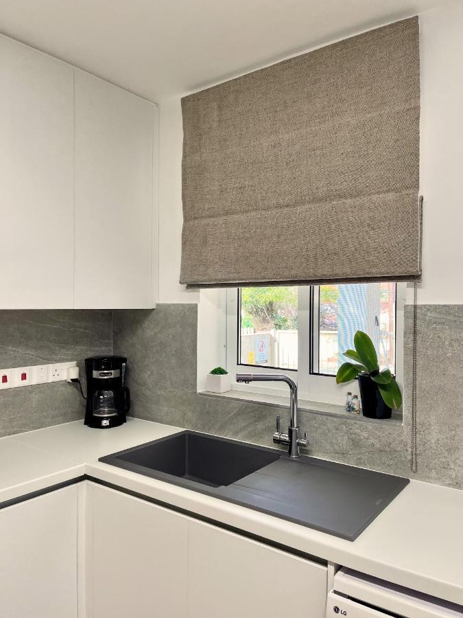 Apartment Silver *