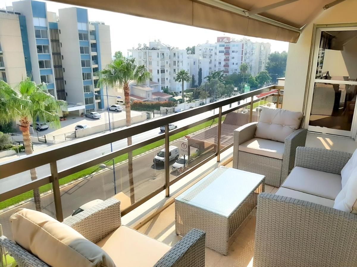 Apartment Samson Sea Breeze, 3bed Sleeps 6, Free Wifi *