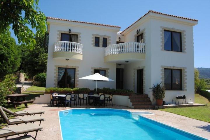 Villa Sunray - Luxury With Private Pool Argaka