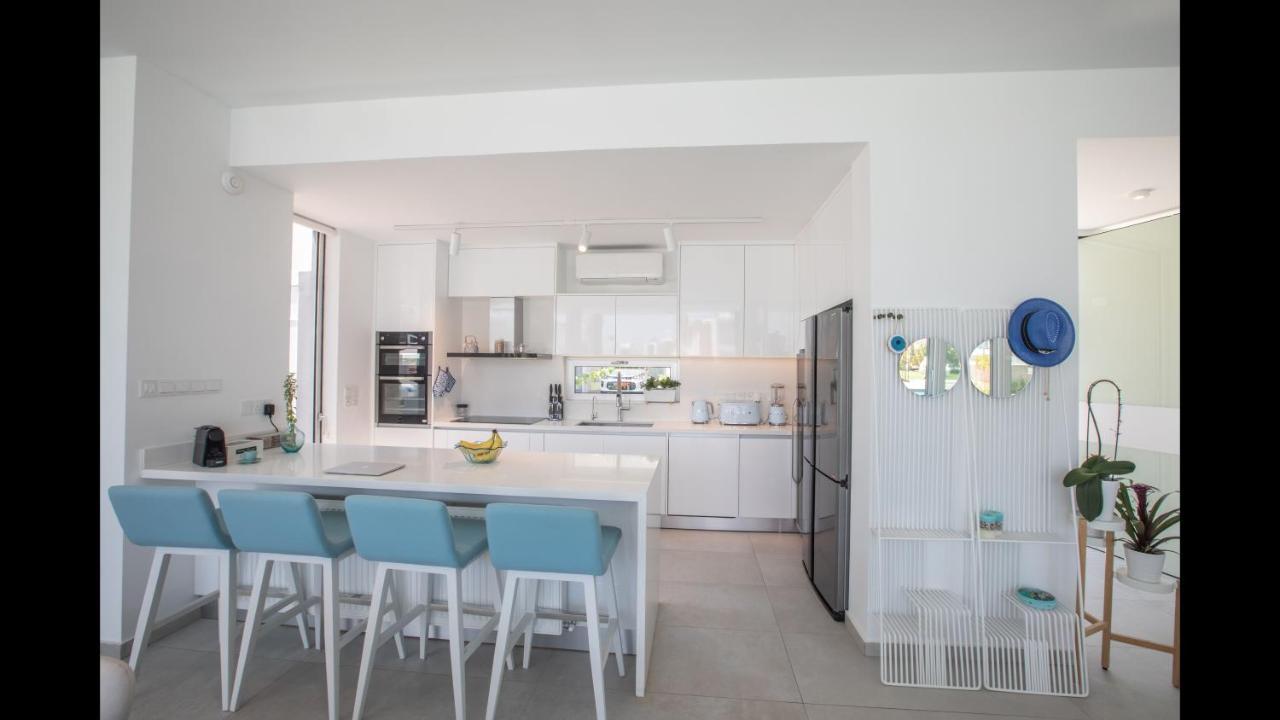 Olivine Ol3 * Protaras