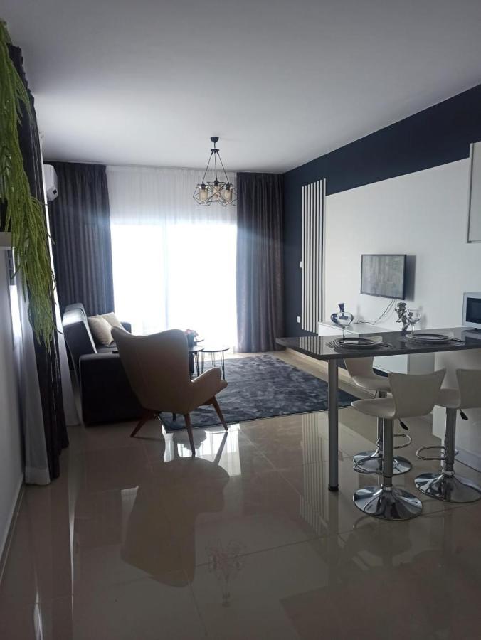 Caesar Flavius: Smart In Northern Cyprus Apartment Trikomo