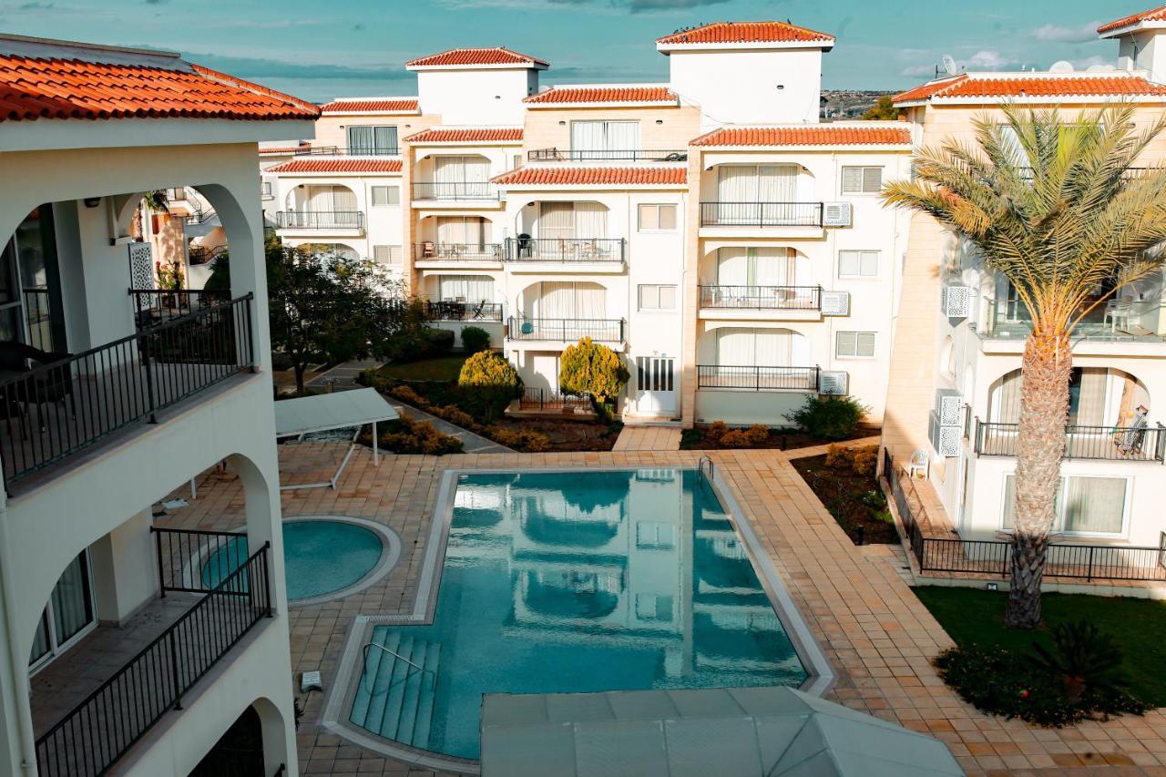 Fantastic 4 Cyprus First Line Beachfront * Boghaz