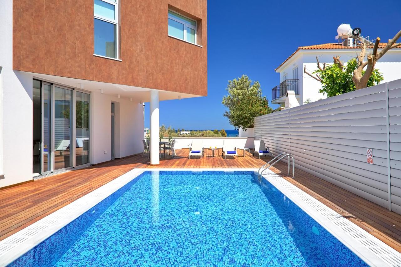 Villa Sunrise Seaview - Camelia *