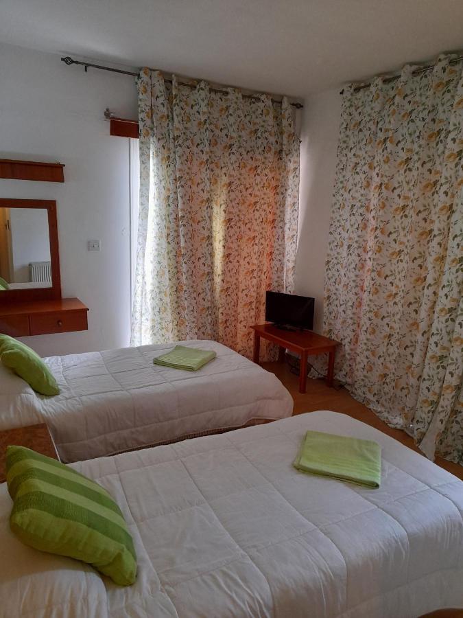 Onisillos Hotel