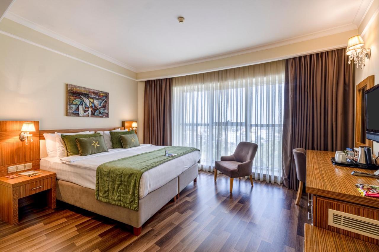 Grand Pasha & Casino 5* Nicosia