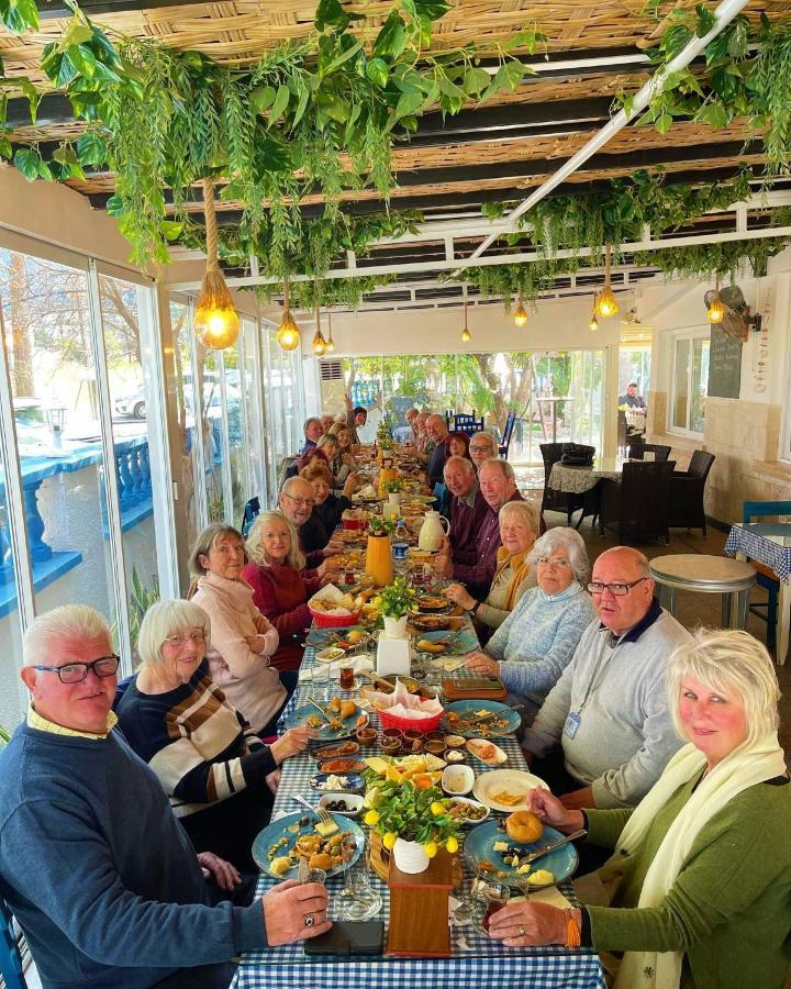 Pine Bay Boutique & Cakistes Restaurant Hotel