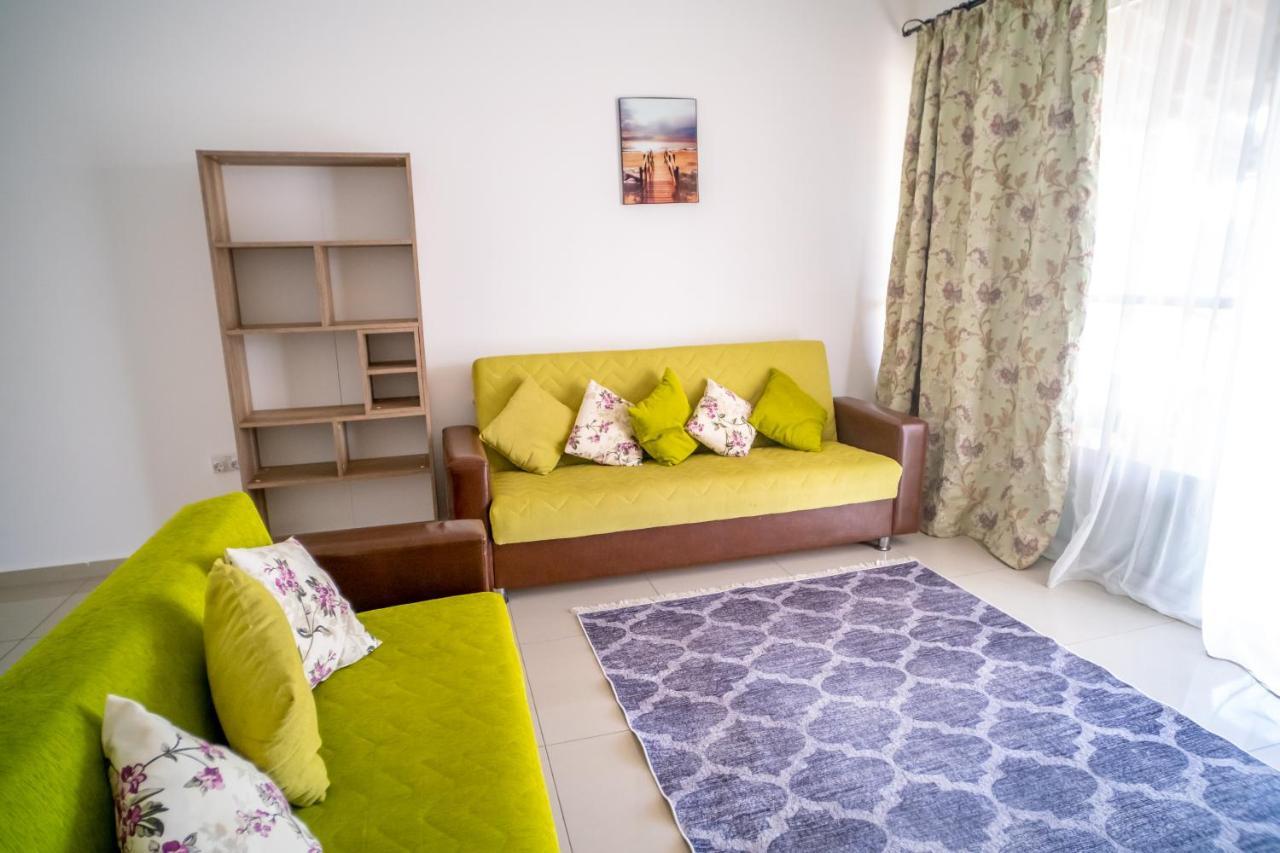 Spacious Three-bedroom With Sea View A3