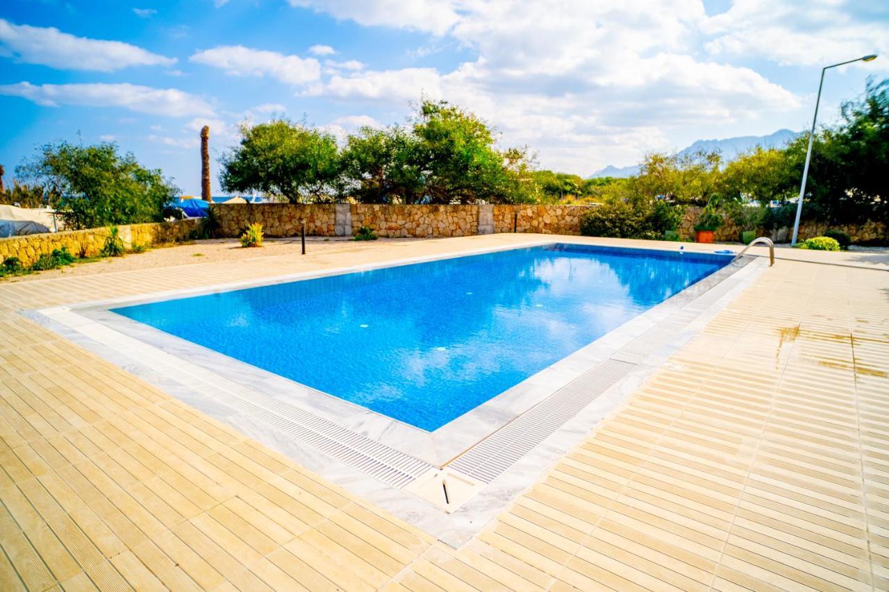 Spacious Three-bedroom With Sea View A3 Apartment Kyrenia (Northern Cyprus)