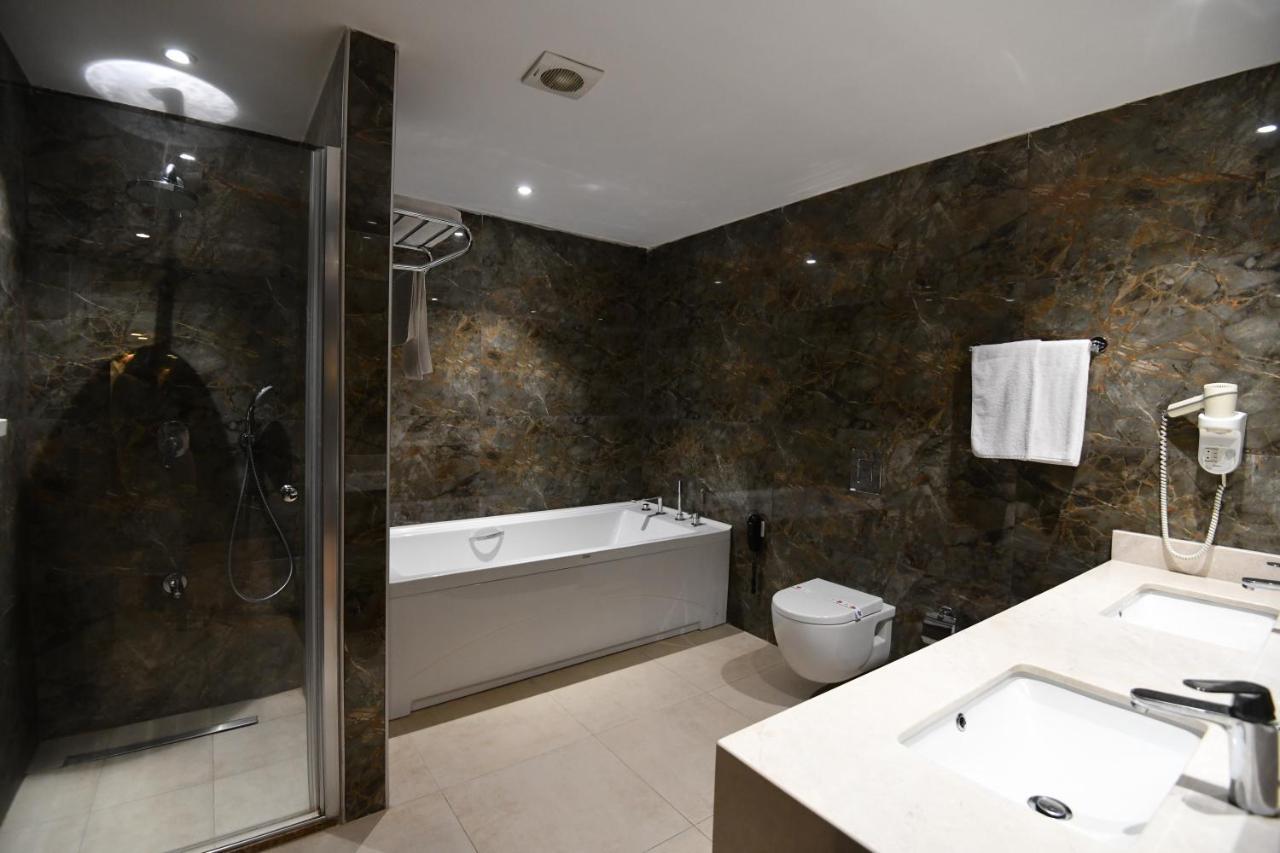 Pia Bella Hotel 4*