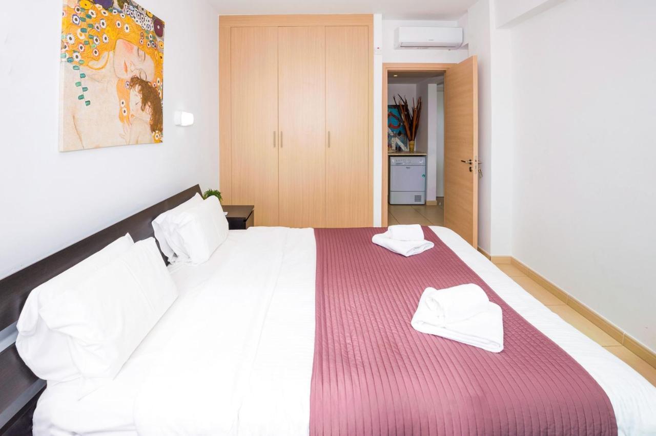 Laila - Coralli Beachfront Holiday home *