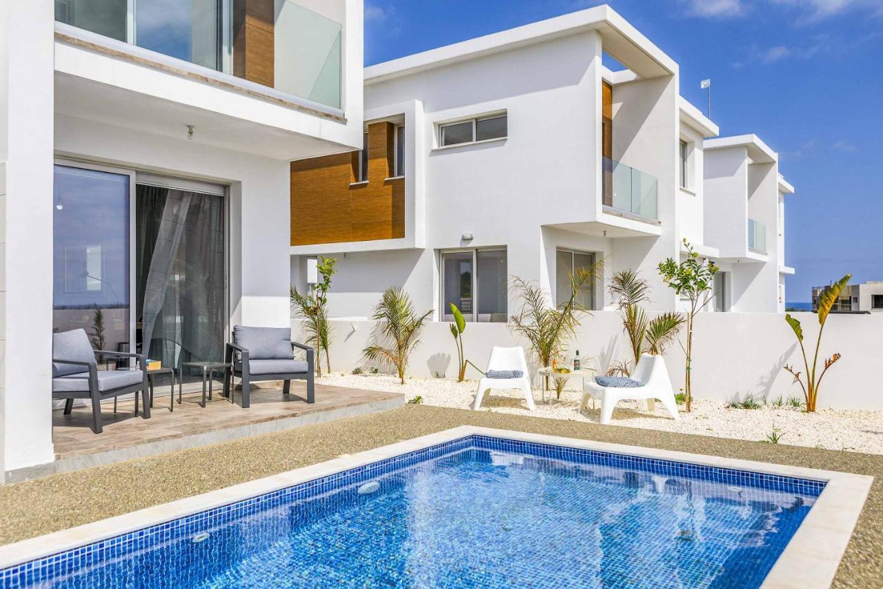 Alasia * Paralimni