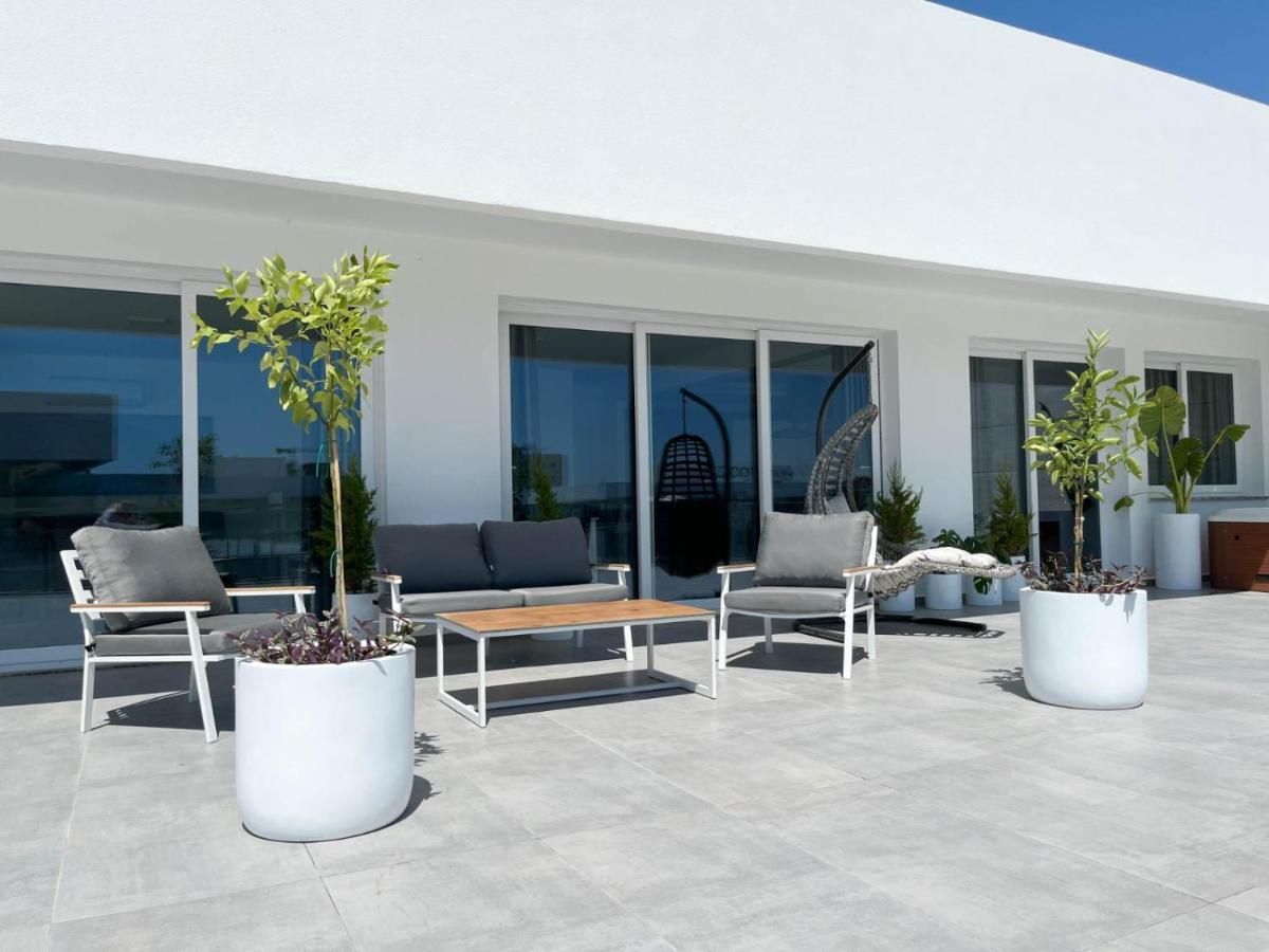Hotel Courtyard Long 3*