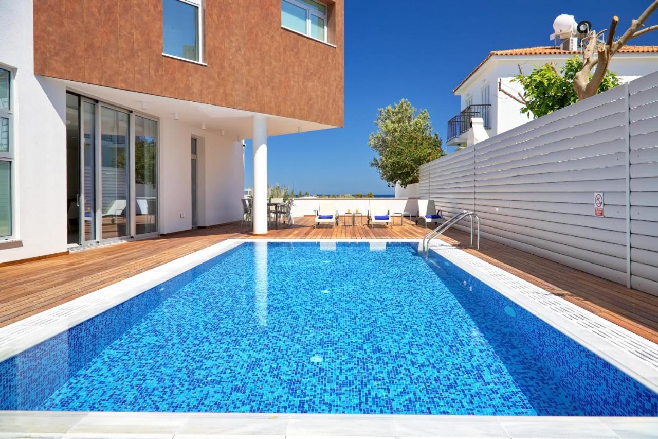 Sunrise Seaview - Camelia Villa