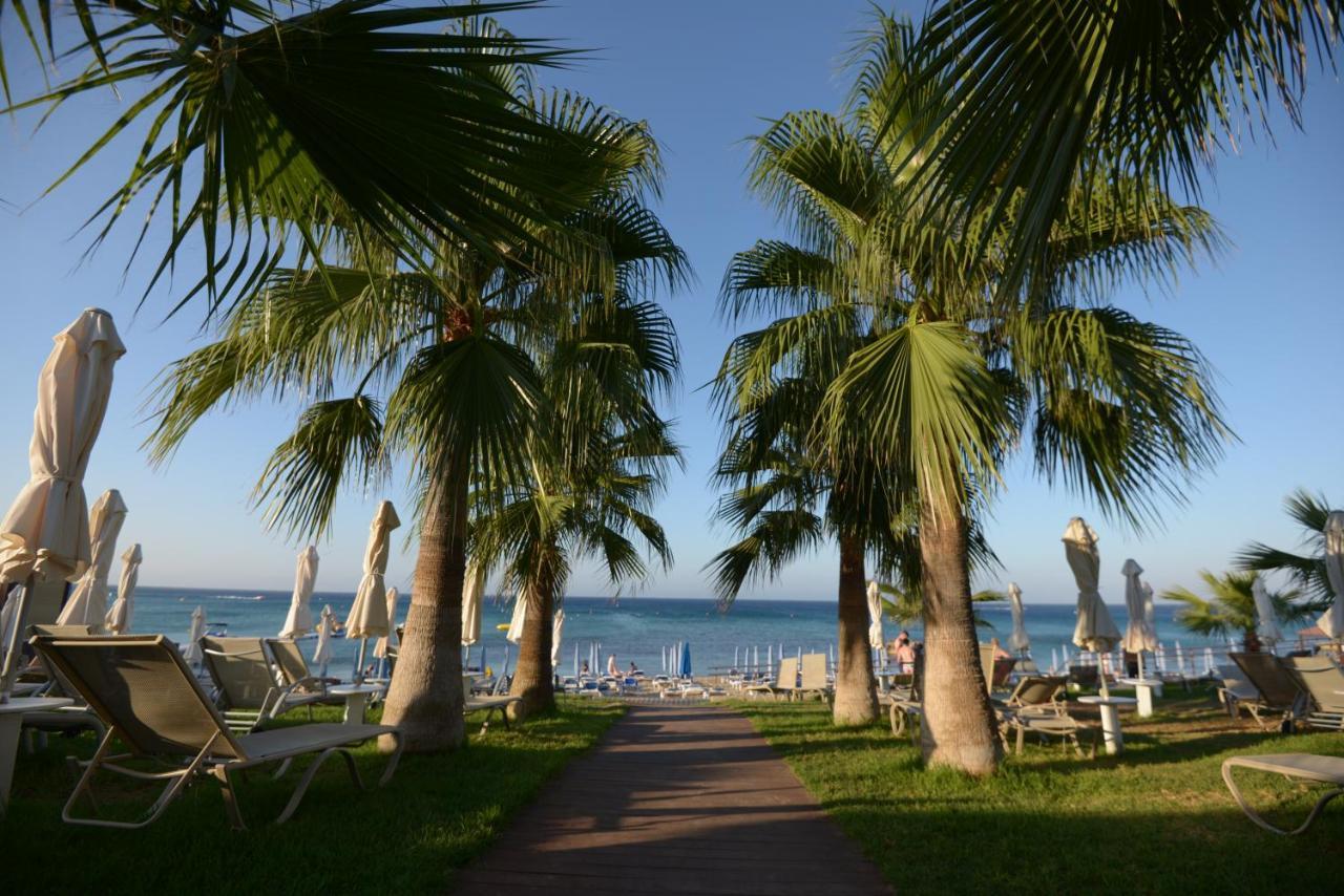 Silver Sands Hotel