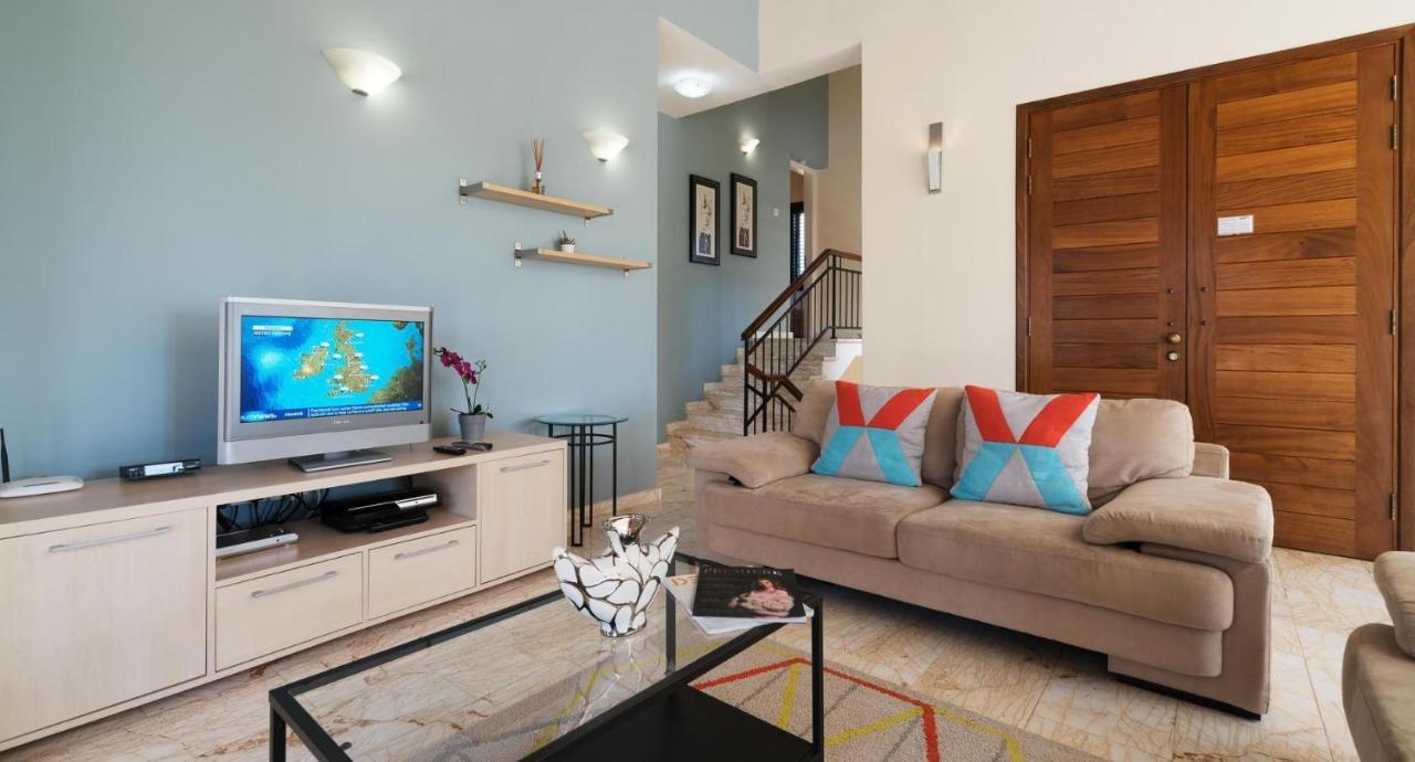 Beautiful Villa Dionysus With Private Pool In Peaceful Location - Aphrodite Hills Kouklia