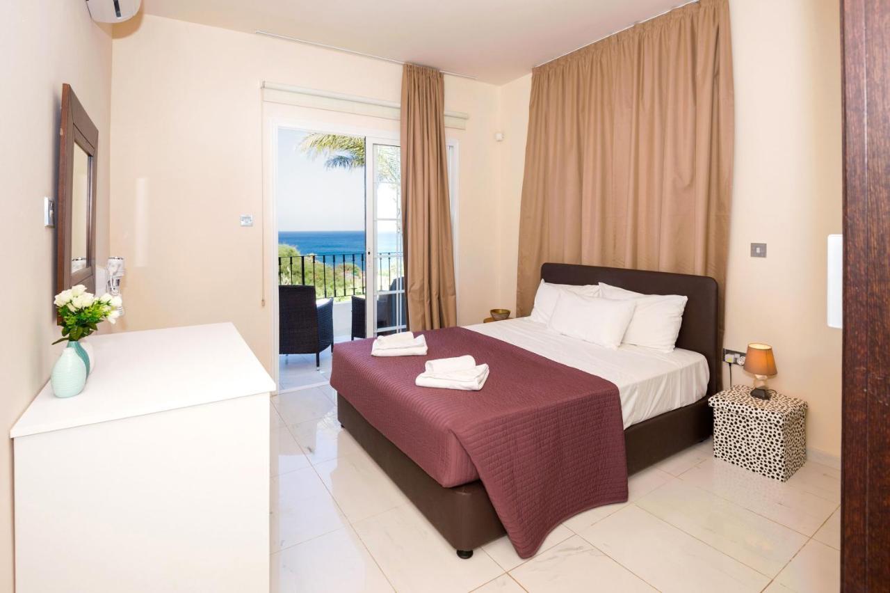 Oceania - Beachfront *