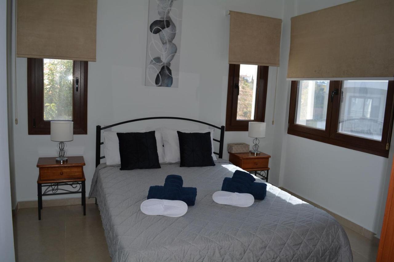 Eleona's Royal Gardens By Yiota - Luxury 2 Bed In Exclusive Complex Apartment *