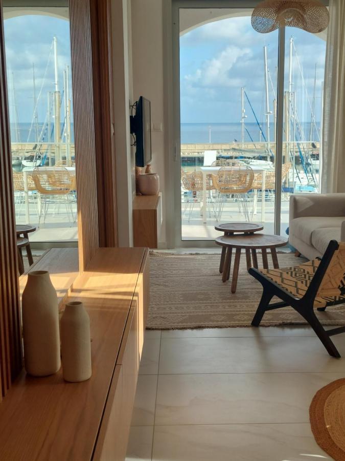 Latchi Marina View Apartamento *