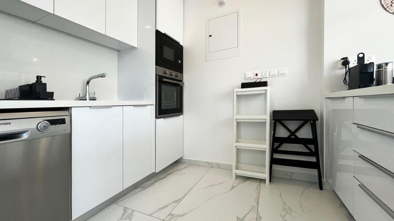 By The Bay Villa,3 Br/pool Villa