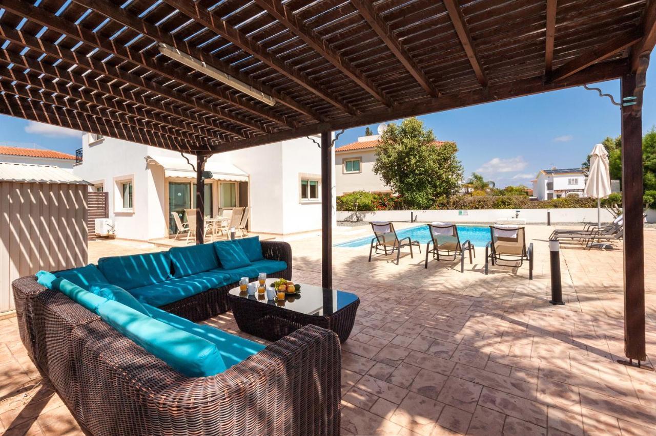 Carolina Villa Ayia Napa