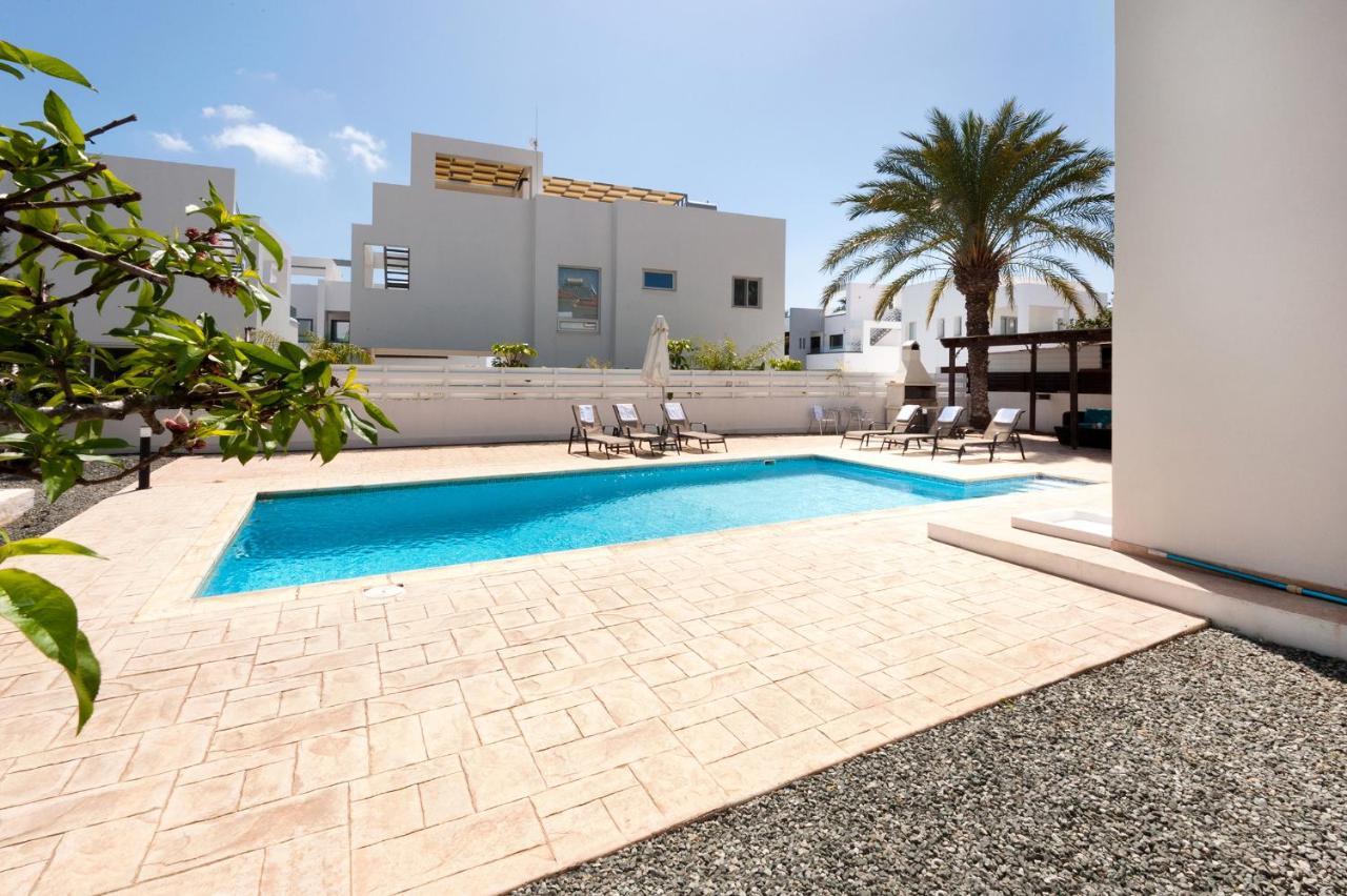 Carolina Villa