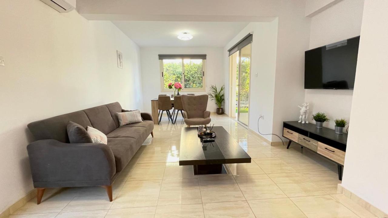 Georgina & Marianda Holiday home *