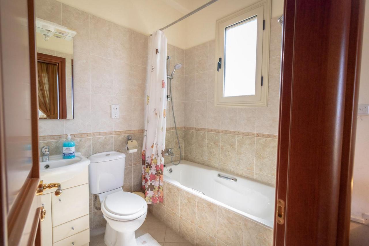 Rafaella In Latchi With Private Garden Villa