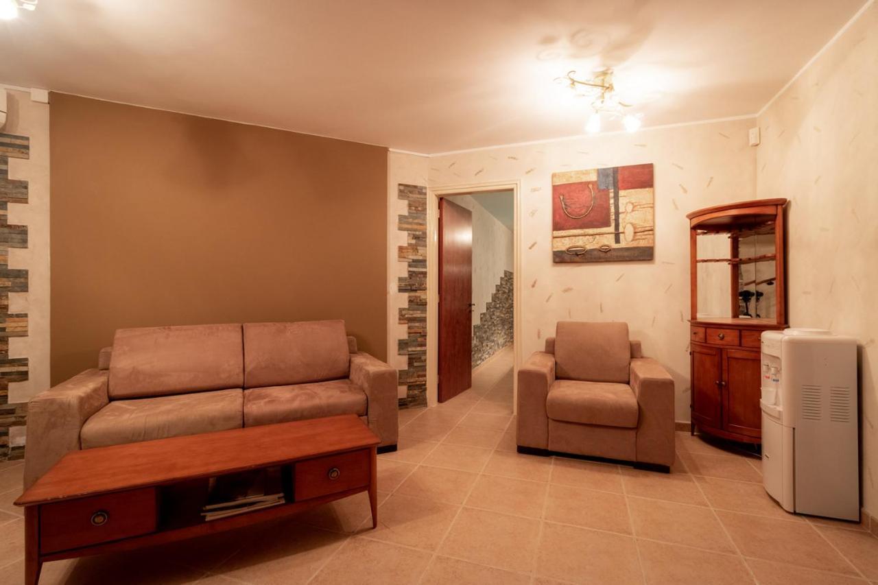 Rafaella In Latchi With Private Garden Villa *