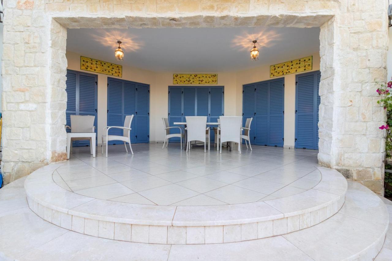 Rafaella In Latchi With Private Garden Villa