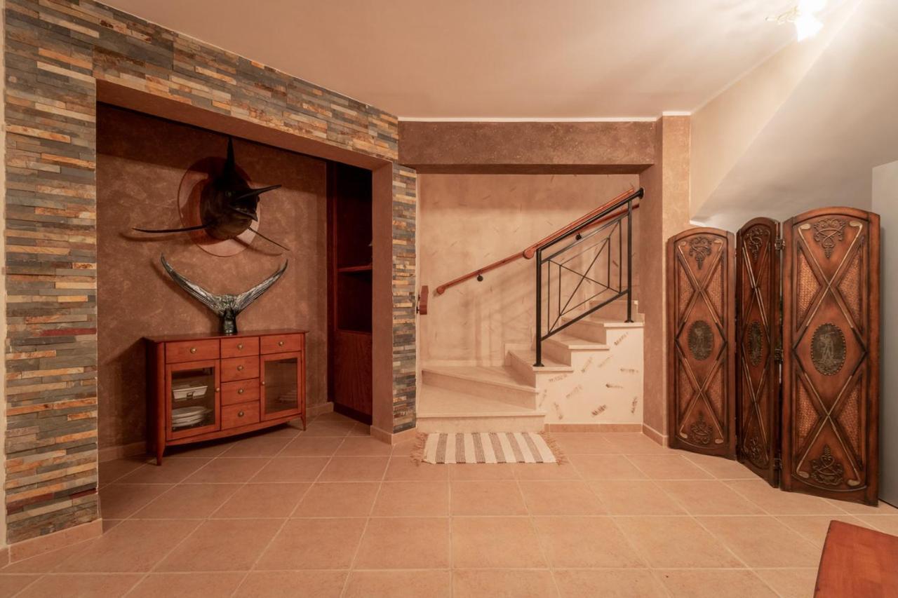 Villa Rafaella In Latchi With Private Garden *