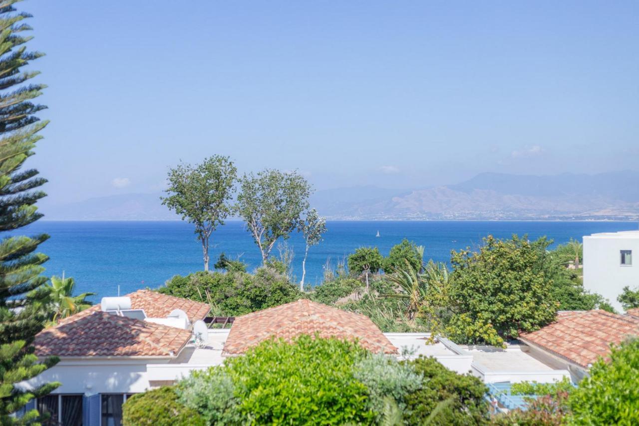 Villa Rafaella In Latchi With Private Garden *