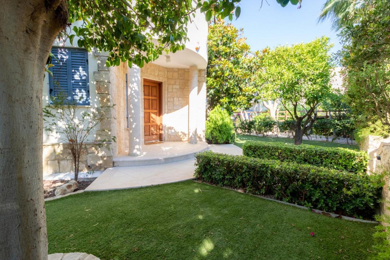 Villa Rafaella In Latchi With Private Garden Polis